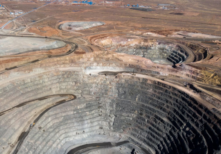 What is the interest of Rio Tinto, which will soon own 66 percent of Oyu tolgoi?